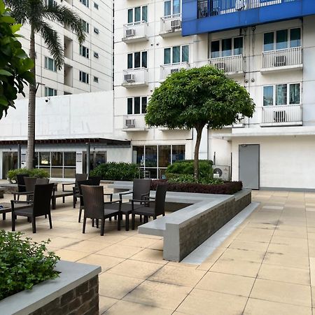 باساي Azenith Staycation At Sea Residences Moa المظهر الخارجي الصورة