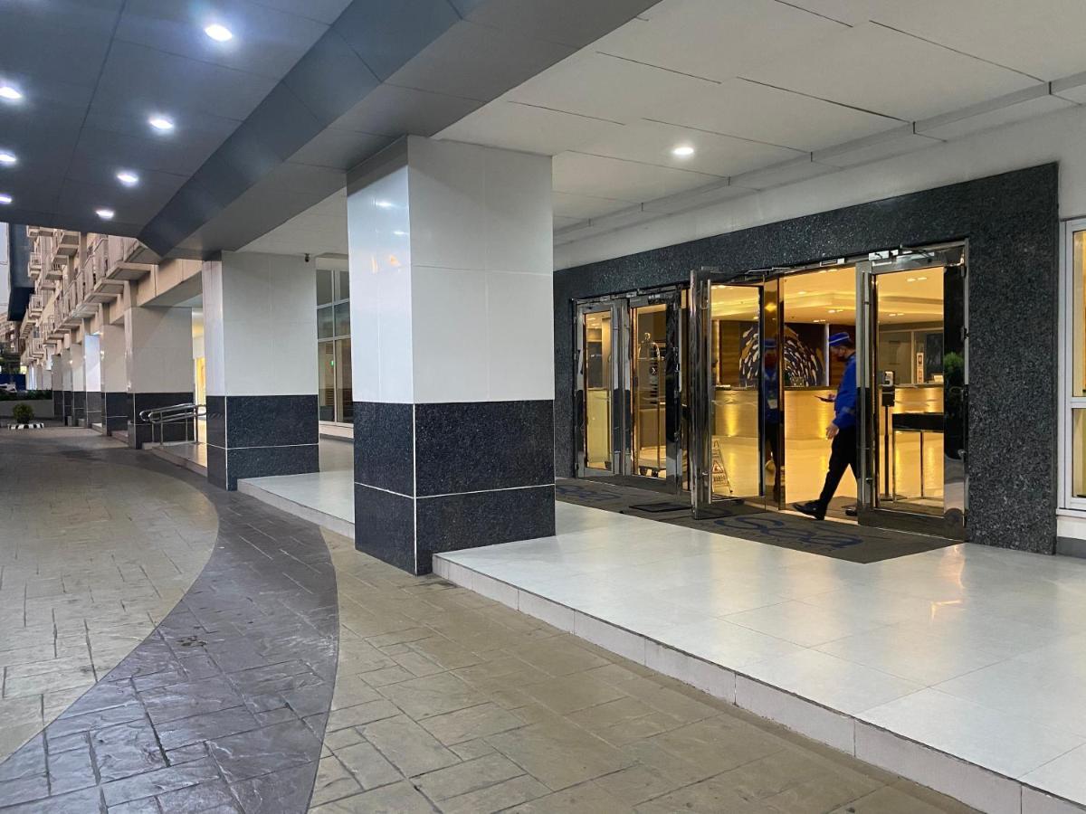 باساي Azenith Staycation At Sea Residences Moa المظهر الخارجي الصورة